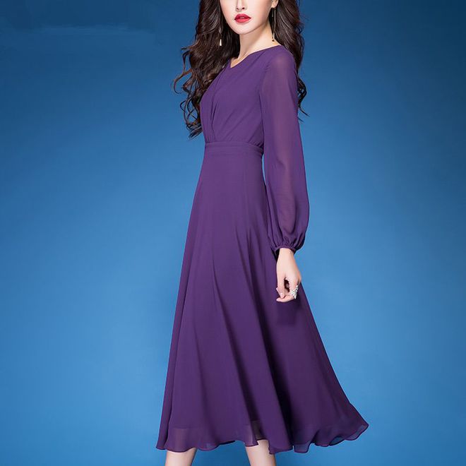 开元体育·(中国)官方网站专为中年女性打造的几款优雅连衣裙穿出秋天时尚女人韵味(图1)